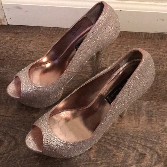 Steven Madden diamond platform pumps - Picture 4 of 8